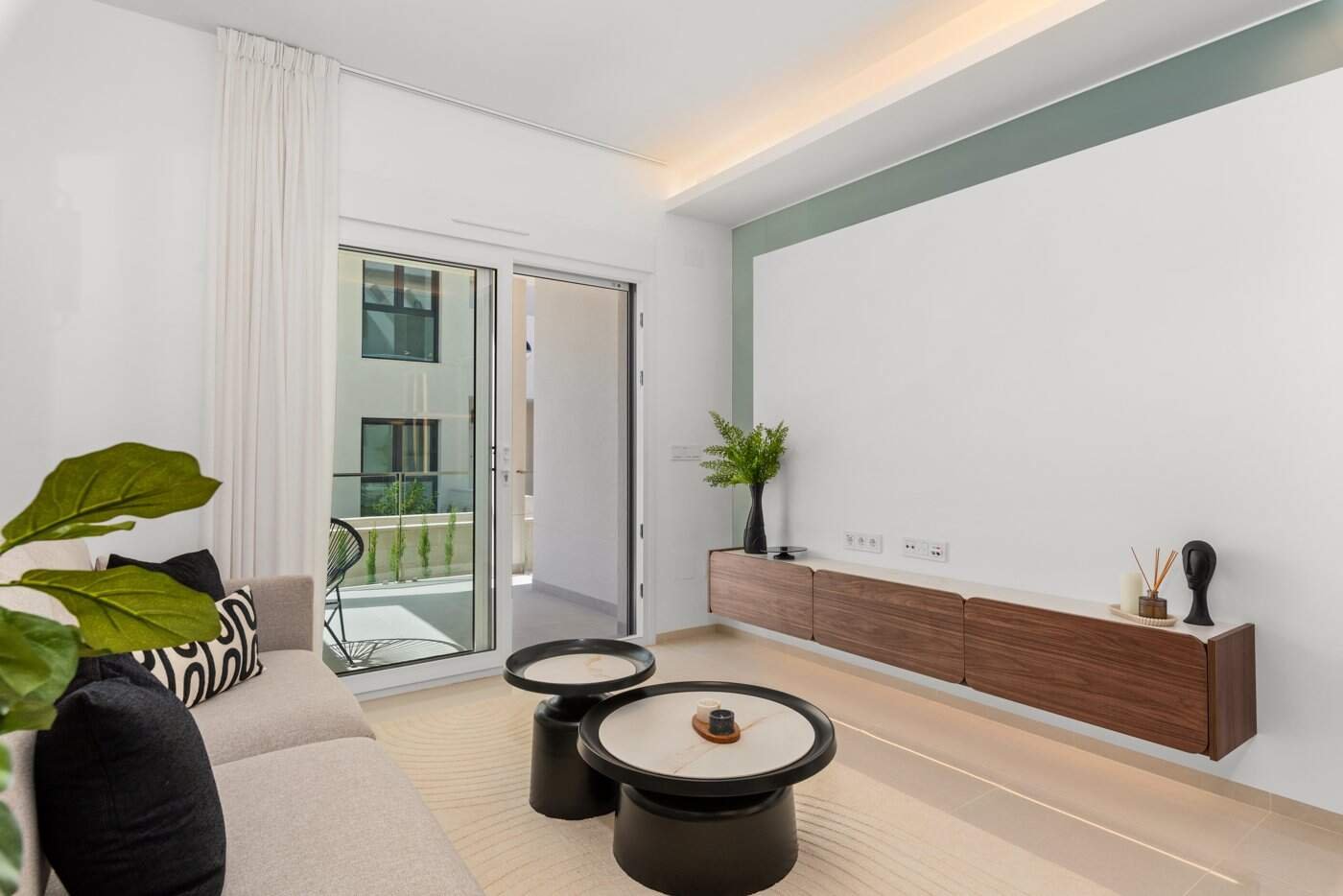 Lichte woonkamer in nieuwbouw penthouse in Ciudad Quesada met toegang tot terras