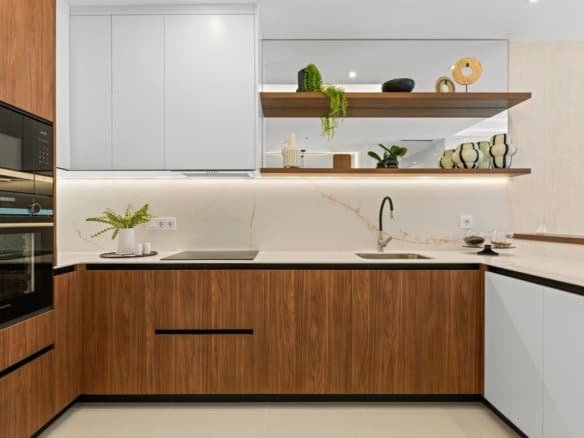 Moderne open keuken in nieuwbouw penthouse Residentie Jazmín in Ciudad Quesada