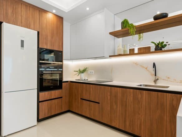 Moderne open keuken in nieuwbouw penthouse Residentie Jazmín in Ciudad Quesada