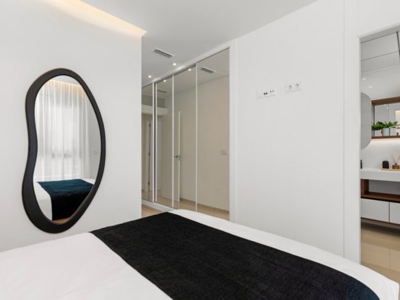 Hoofdslaapkamer in modern nieuwbouw penthouse in Ciudad Quesada Costa Blanca