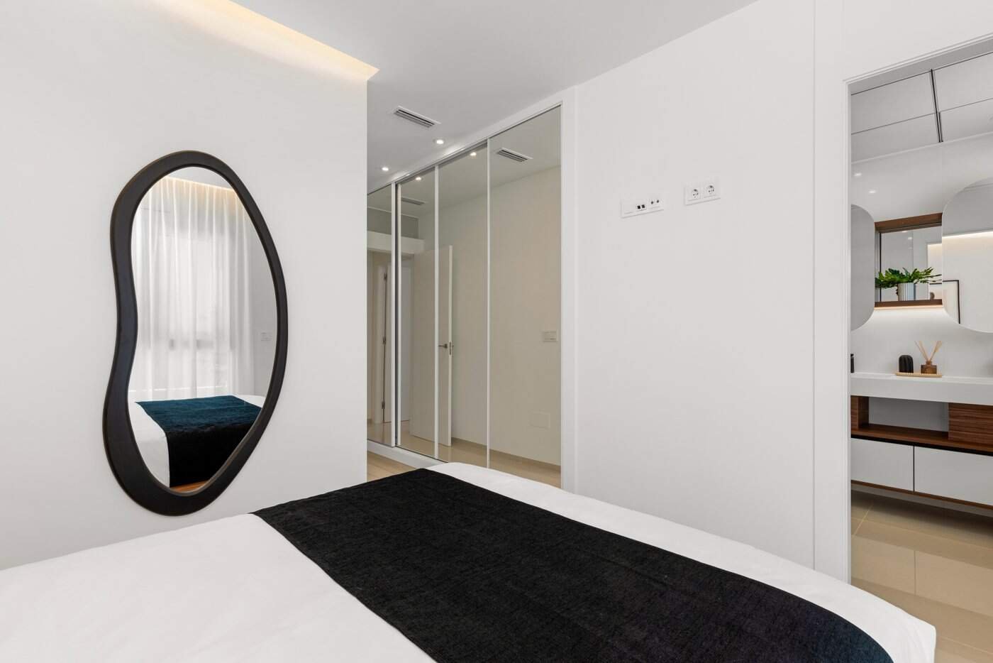 Hoofdslaapkamer in modern nieuwbouw penthouse in Ciudad Quesada Costa Blanca