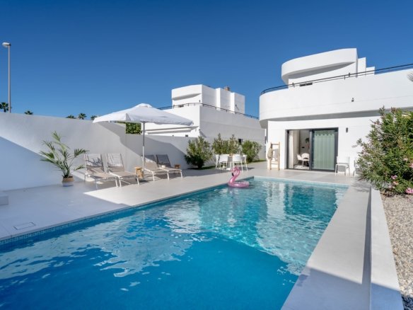 Luxury Villa with Heated Private Pool – Rojales